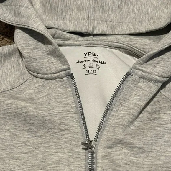 Abercrombie Kids YPB Neoknit Active Kids Zip-Up Hoodie, Heather Gray, Size 11/12 - Picture 5 of 7